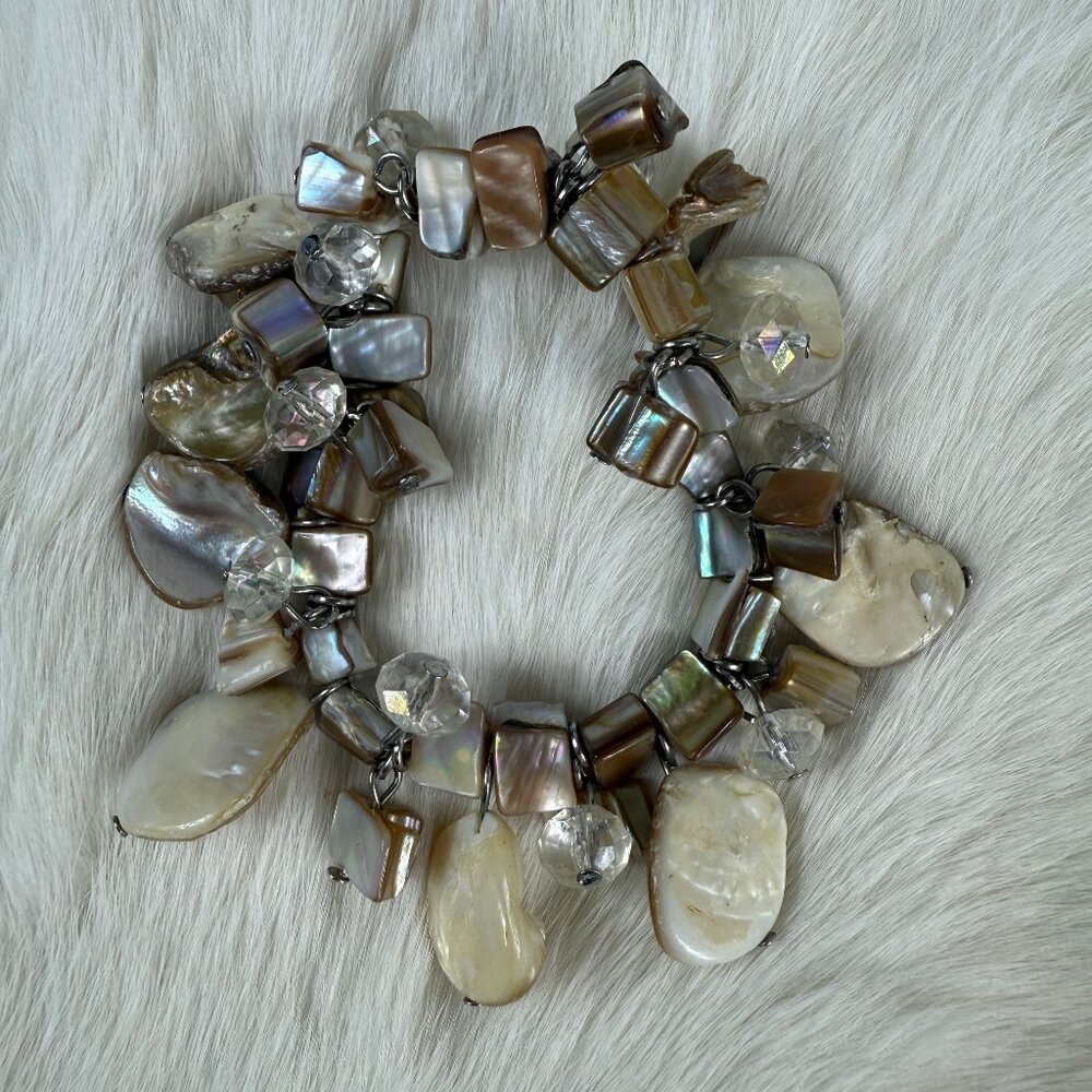 Mother of Pearl Bead Cha Cha Stretch Bracelet